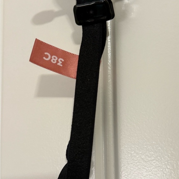 Ambrielle Black Molded Cup Bra with Adjustable Straps - Picture 4 of 9